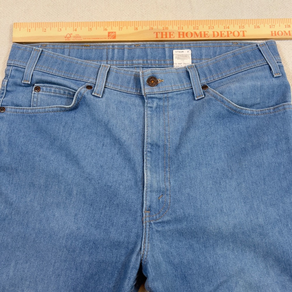 Levi's Action Jeans Womens 36x32 Light Blue Denim Jeans Vintage 90s - Picture 4 of 9